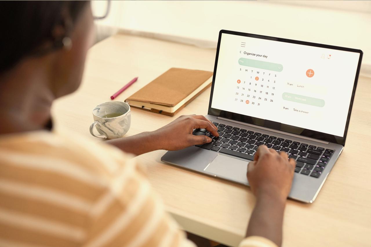 Managing Your Time: 9 Tips for Students - Society19